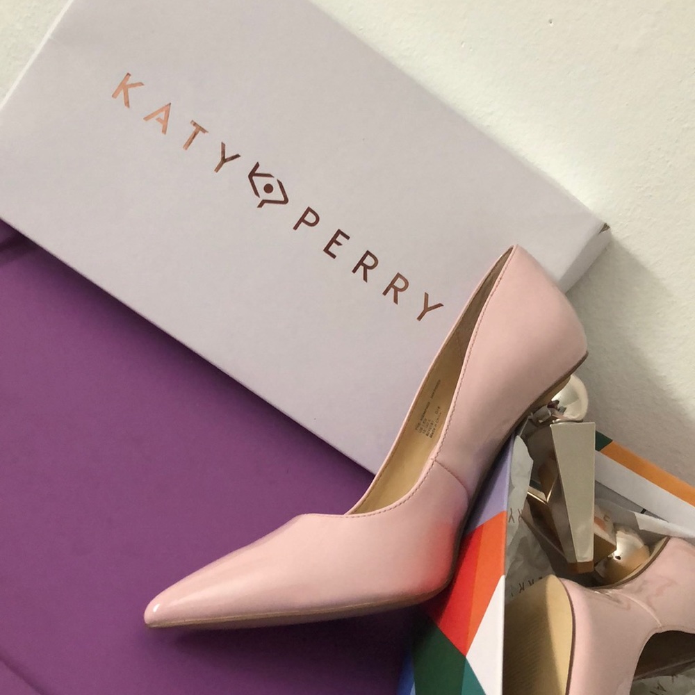 Shoes - Picture 3 of 3